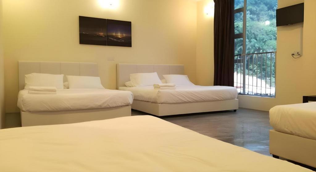 Hotel Pangkor Mutiara Kampong Pasir Bogak Exterior foto